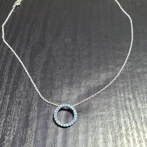 🍭3/$25🍭Sparkly Blue Silver Toned Necklace